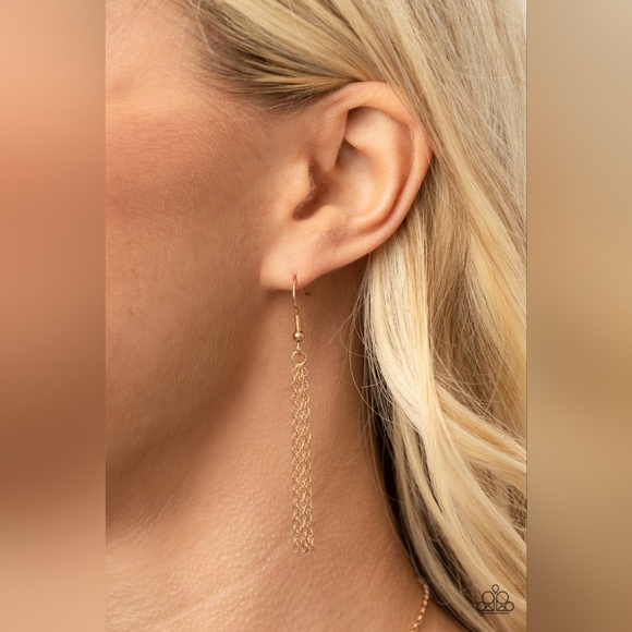 Blessed Mama Necklace - Picture 2 of 4